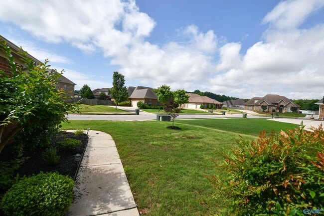 115 Sage Willow Dr SW