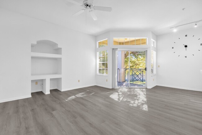 Photo - 7360 Westpointe Blvd