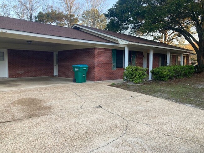 Photo - Orange Grove 4 Bedroom