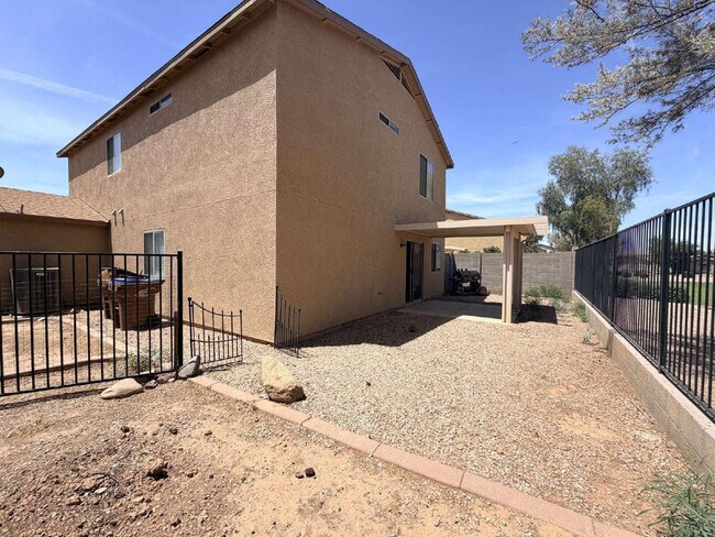 2344 E Meadow Creek Way