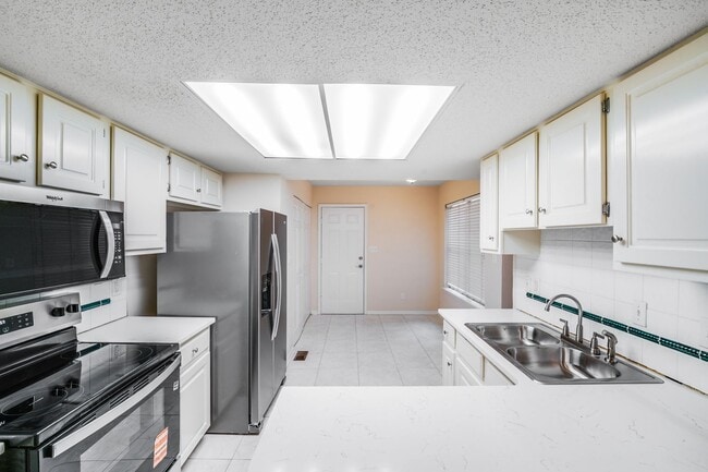 Photo - 9024 St Thomas Ln