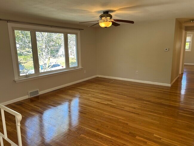 Photo - 44 Carruth St