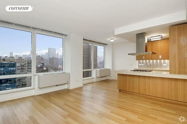 Building Photo - 450 W 17th St Rental