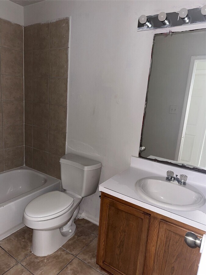 Photo - 15931 Winston Point Ln