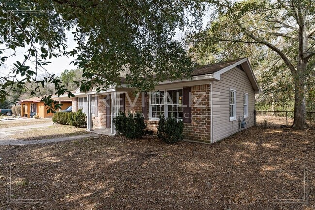 Photo - Beautiful 3 Bedroom/1 Bathroom Home in Mobile!