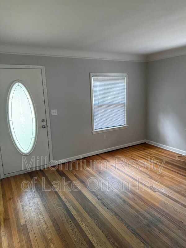 271 Dick Ave
