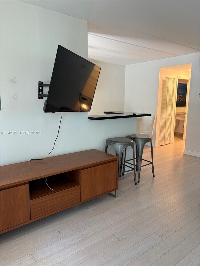 Photo - 1545 Euclid Ave Unit 2F