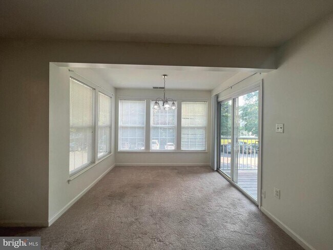 Photo - 7532 Coxton Ct Unidad 128