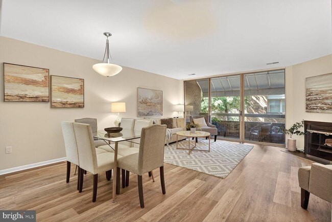 Photo - 1729 S Hayes St