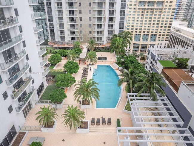 Photo - 1060 Brickell Ave Unidad 2413