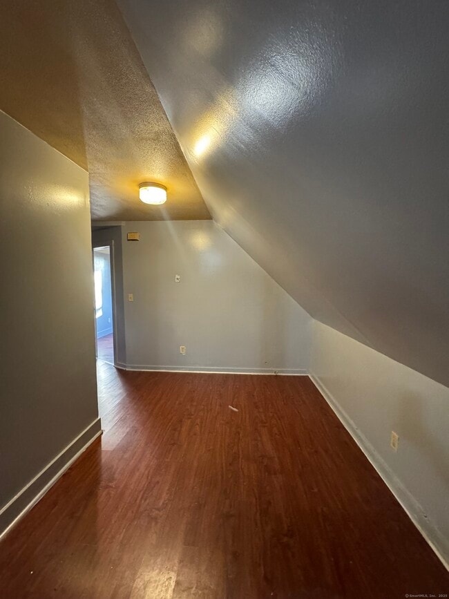 Photo - 421 Blatchley Ave Unit 3