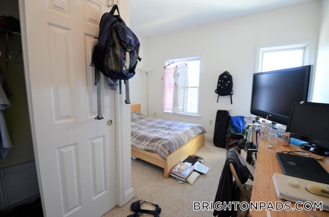 Photo - 8-10 Glencoe St. Unidad 2