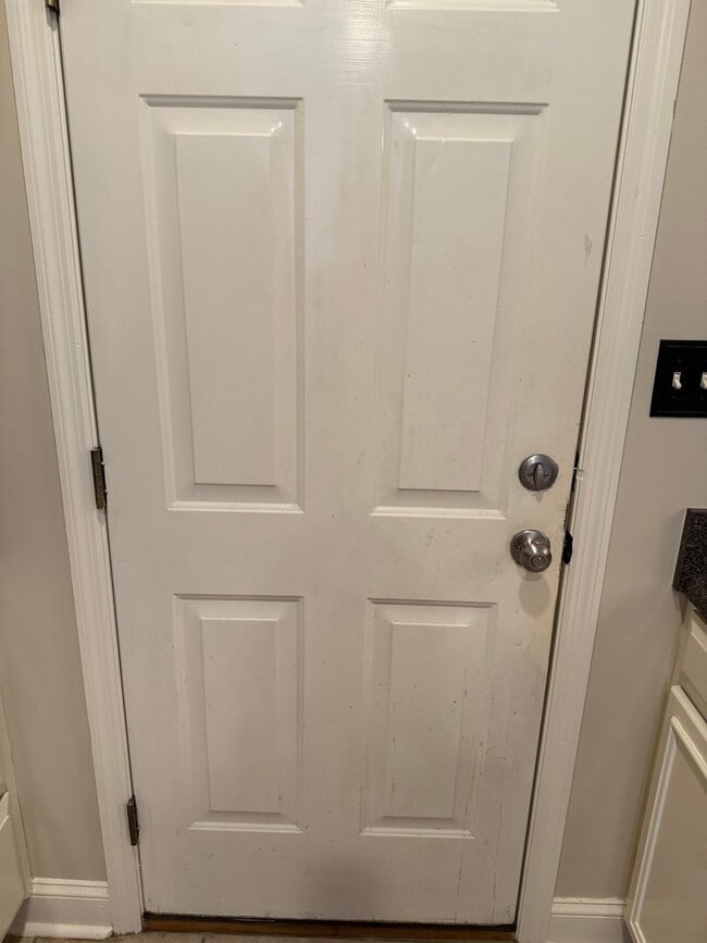 Photo - 1633 Devon Dr