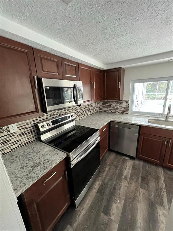 Photo - 8206 Clover Hill Loop