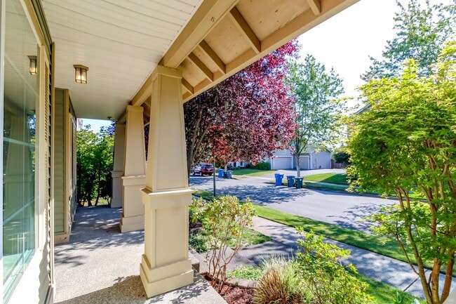 Photo - Fantastic DuPont Rambler with AC and Sprinkler System