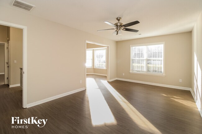 Photo - 4705 Meadowcroft Rd