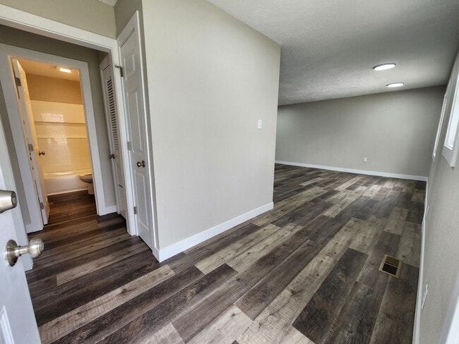 Photo - Spacious 2-Bedroom, 1-Bathroom Home AVAILABLE NOW!!