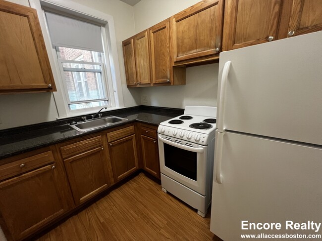 Photo - 33 Lancaster Terrace Unit 104