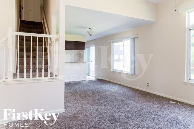 Photo - 2406 Aspen Dr
