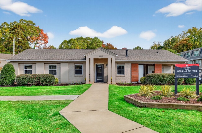 Building Photo - Summit on Central