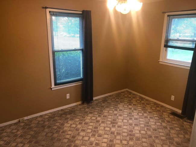 Photo - 1305 Raden Dr