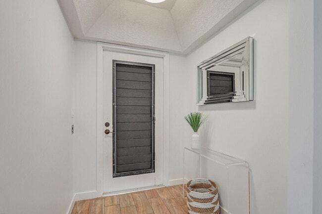 Photo - 632 Brackenwood Cove