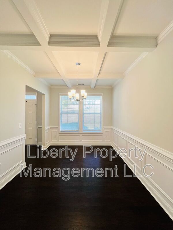 Photo - 326 Countryside Dr