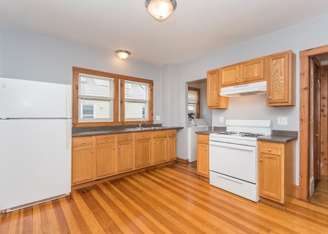 Photo - 137 Evans St Unit 1