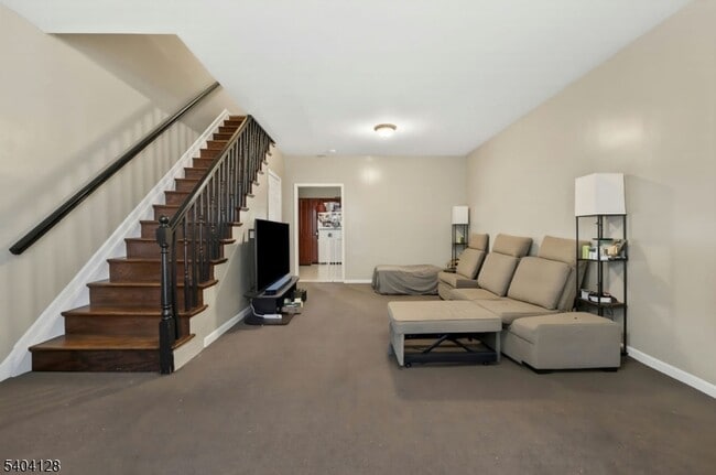 Photo - 15 Wales Ave