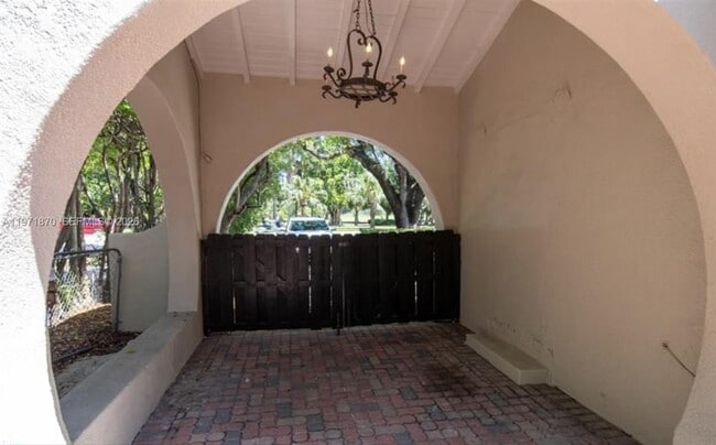 Photo - 3050 Alton Rd