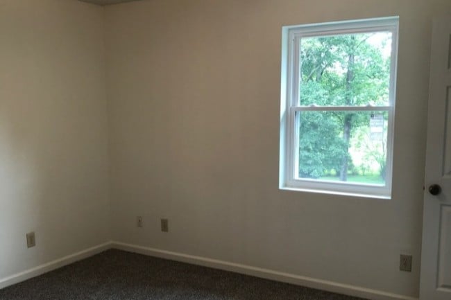 Photo - 199 Rockingham Rd