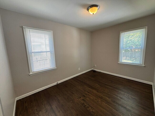 Photo - 837 E Woodward Heights Blvd