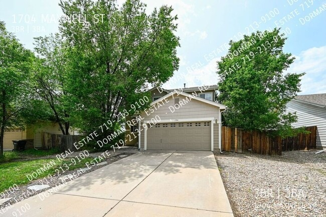 Photo - 1704 Maxwell St