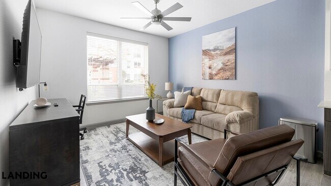 Building Photo - 1001 S Center St