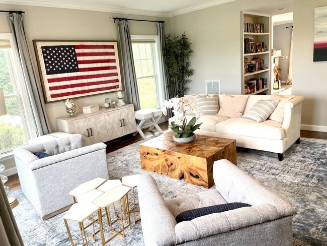 Photo - 18 Spring Ln