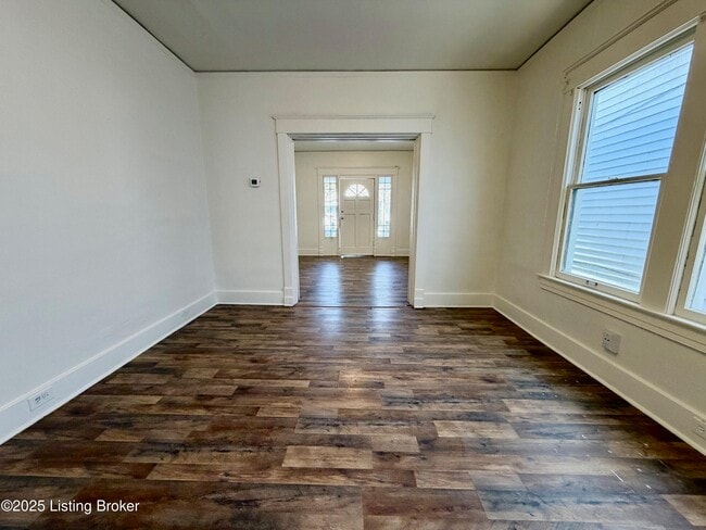 Photo - 2320 W Oak St