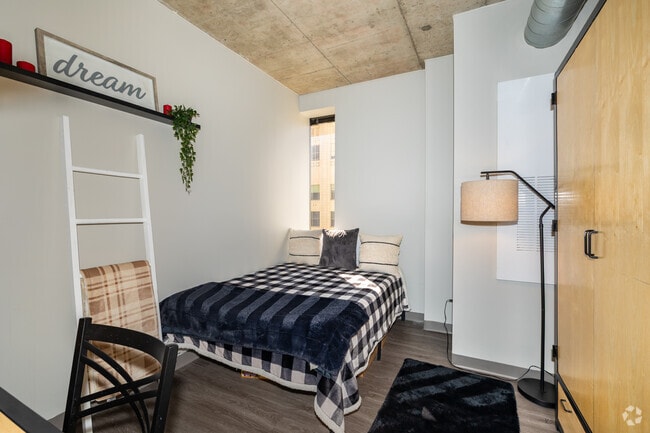 4BR, 2BA - 1,000SF - Fourth Bedroom