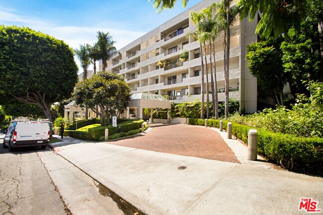 Photo - 1131 Alta Loma Rd Unit 408
