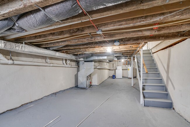 Building Photo - Brand New Luxury Temple Apartments Unit 1