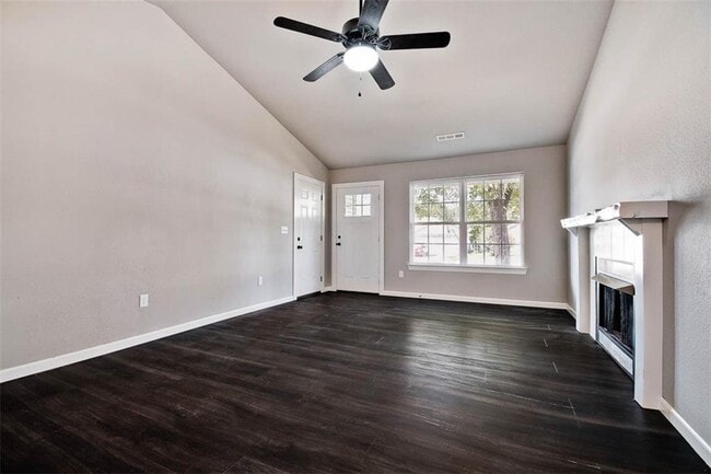 Photo - 2411 SW Choctaw St