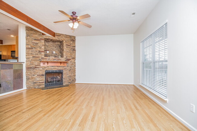 Photo - 7212 Legacy Dr