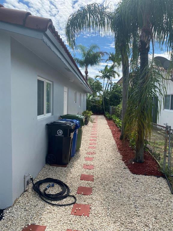 Photo - 1730 NE 56th Ct Unit 1730