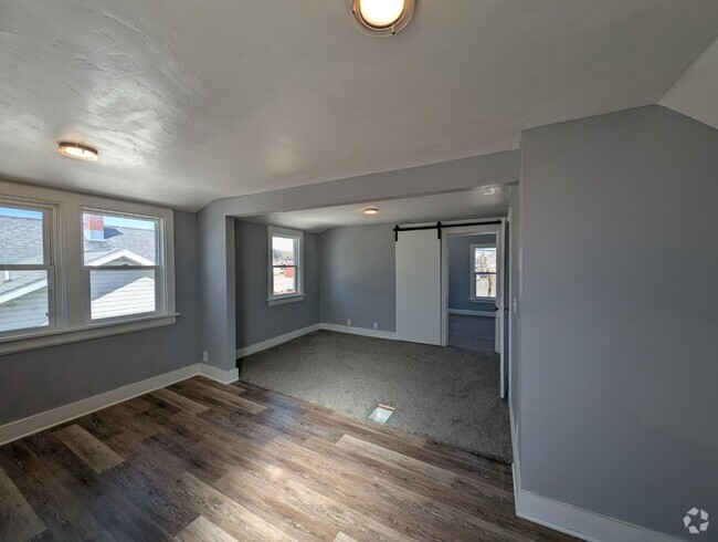 Building Photo - 2202 Jackson St Rental