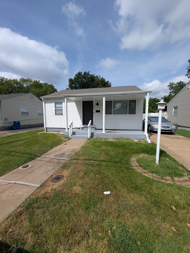 7921 Kammerer Ave