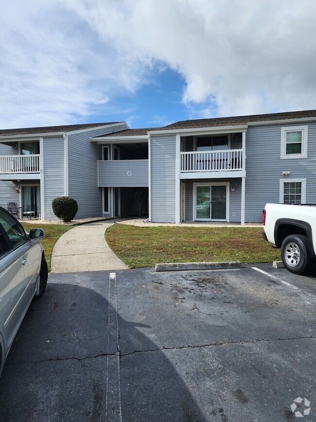 Building Photo - 1356 Glenns Bay Rd Unit G 202 Rental