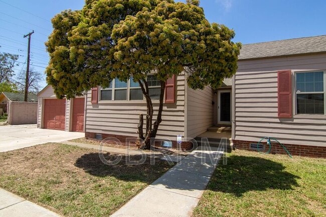 Building Photo - 1901 25th St