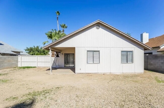 Photo - 8917 W Indianola Ave