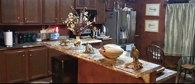 Photo - 2FS Road 214 Rd