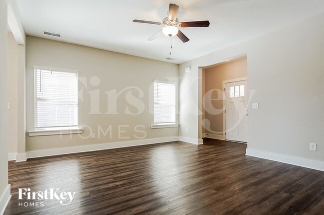 Photo - 2766 Village Pl