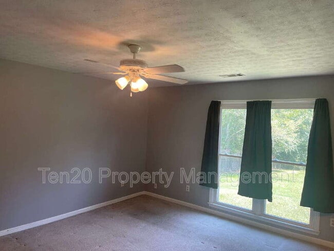 Photo - 707 Lee Rd 437